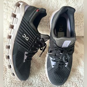 On Cloud | Women’s Cloudswift Running Shoe Size 8 | FREE SHIPPING